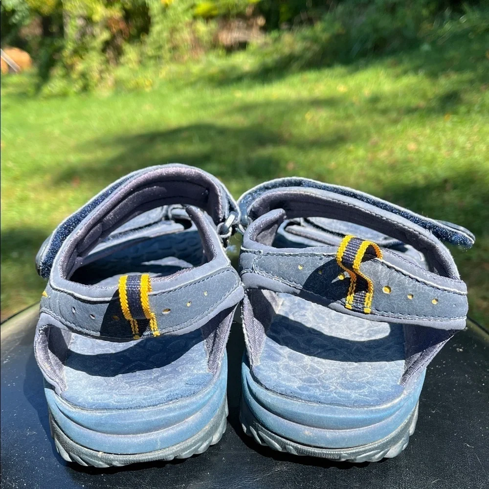 Nike Velcro Strappy Sandals navy blue and yellow. Men’s size 7